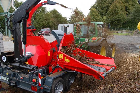 Jensen JT600 Drum Chipper available from Dennis Barnfield Ltd, tracked chippers in Lancashire, Cumbria and the North West!