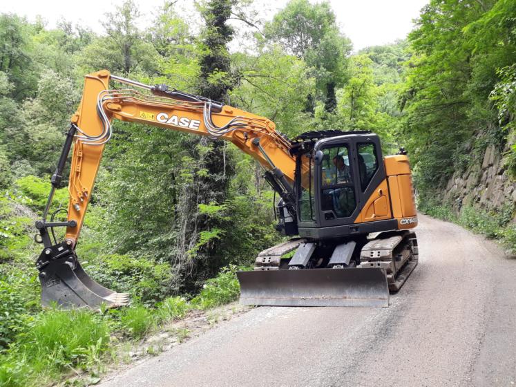 Case CX145D Crawler Excavator