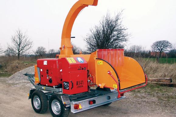 Jensen A141XL Wheeled Chipper available from Dennis Barnfield Ltd, tracked chippers in Lancashire, Cumbria and the North West!