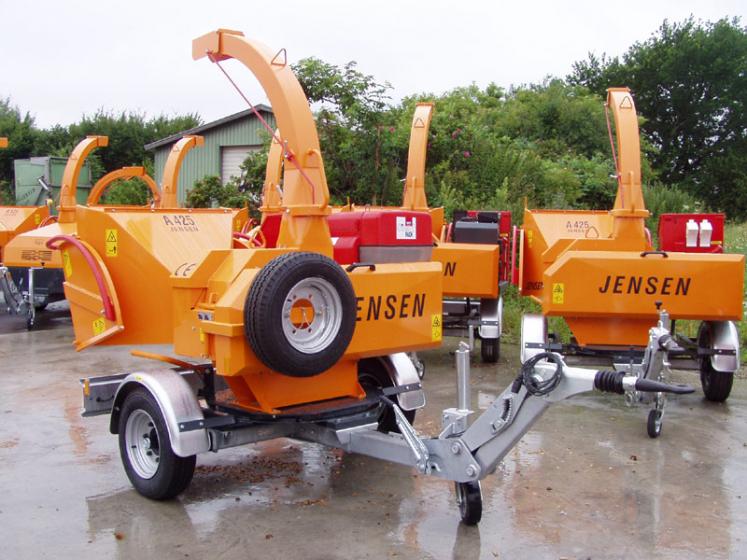 Jensen A425 Tracked Chipper available from Dennis Barnfield Ltd, tracked chippers in Lancashire, Cumbria and the North West!
