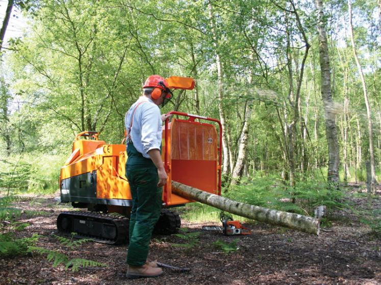 Jensen A530XL Tracked Chipper available from Dennis Barnfield Ltd, tracked chippers in Lancashire, Cumbria and the North West!